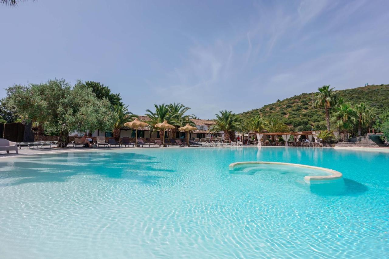 Hotel Il Monastero Geremèas Esterno foto