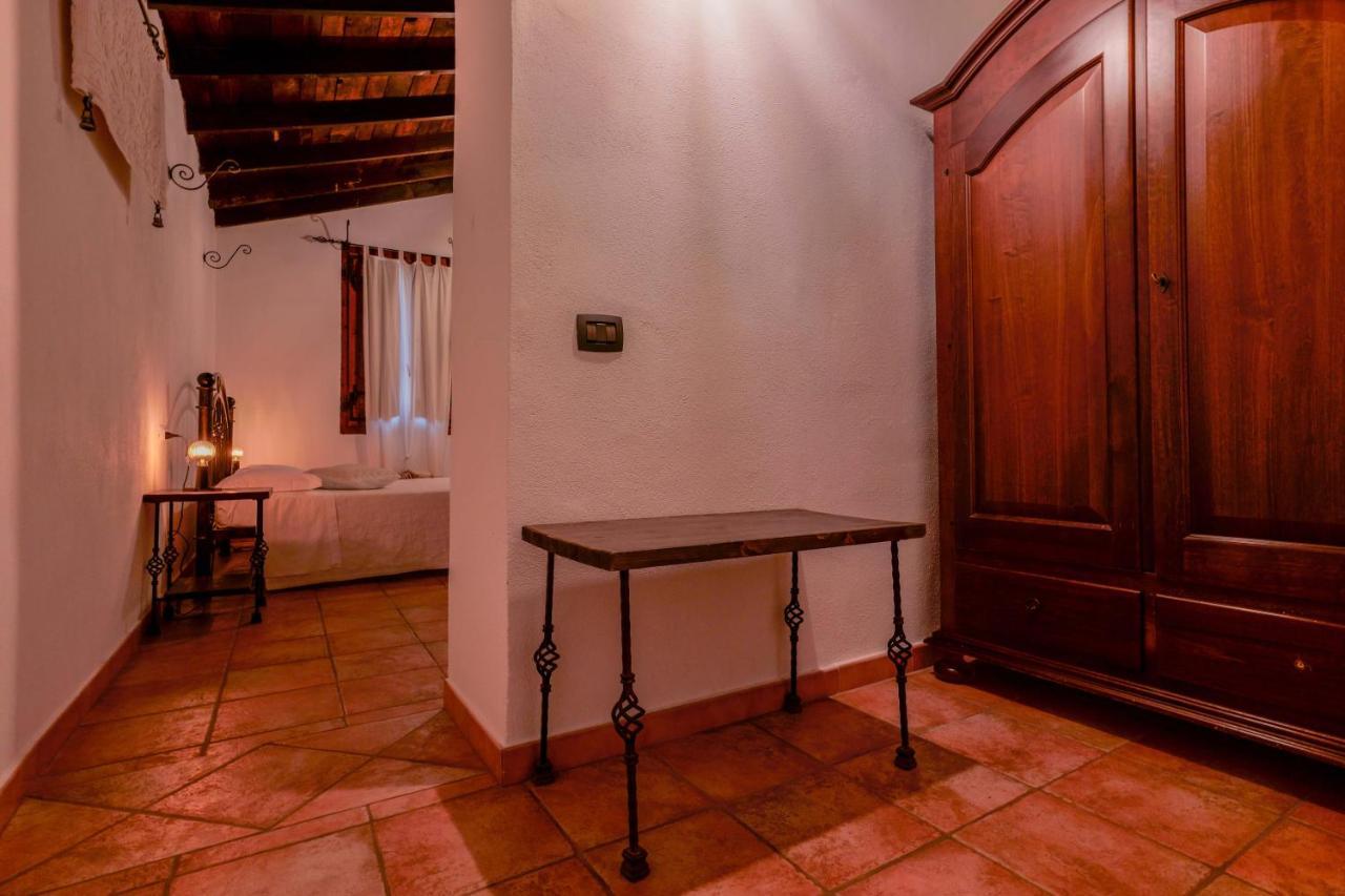 Hotel Il Monastero Geremèas Esterno foto